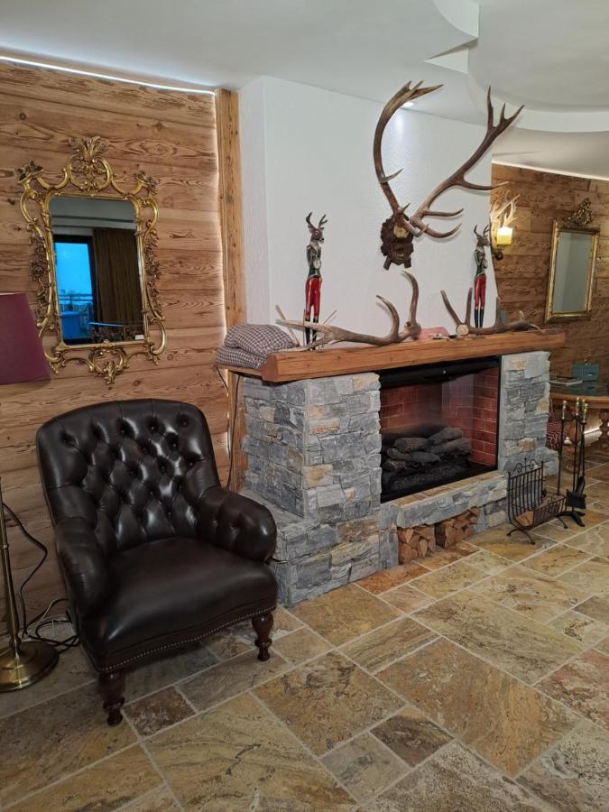 Lodge Zwei Hirsche Seefeld in Tirol