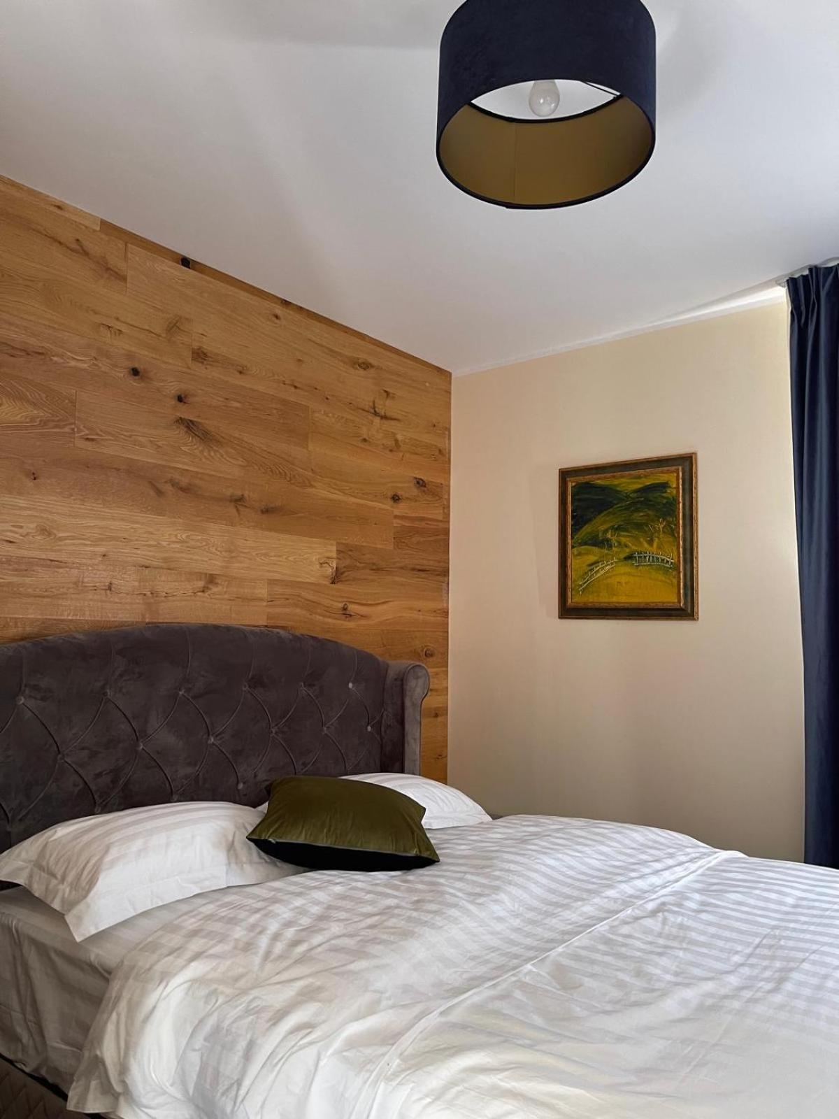 Zwei Hirsche Lodge